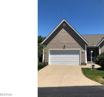 291 Oak Grove Lane, Tallmadge, OH 44278