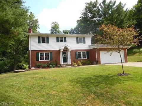 120 Woodcrest Dr, Marietta, OH 45750