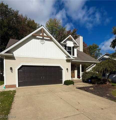 2730 Glenbury Lane, Willoughby, OH 44094