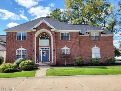 9 Erin Court, Rocky River, OH 44116