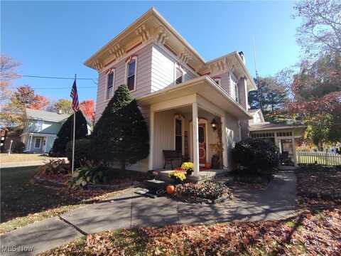 353 High Street, Doylestown, OH 44230