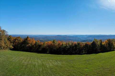 8 Rice Hill Road, Dover, VT 05356