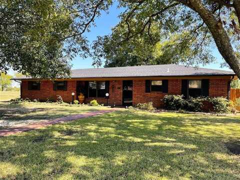 100 Twin Circle Drive, Wortham, TX 76693