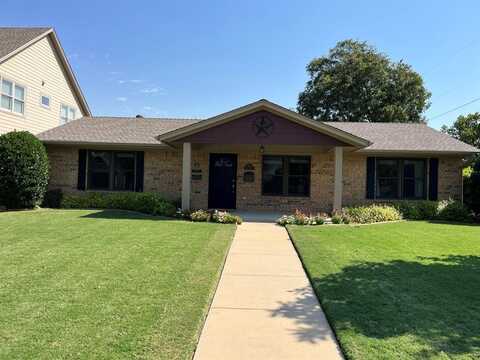 235 Austin Street, Grapevine, TX 76051