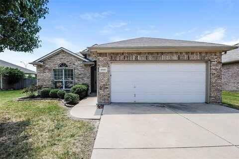 5901 Ozark Drive, Fort Worth, TX 76131