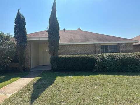 1252 Payne Drive, Lancaster, TX 75134