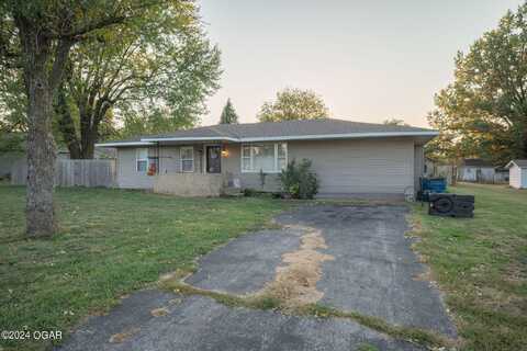 306 S Paine St, Liberal, MO 64762