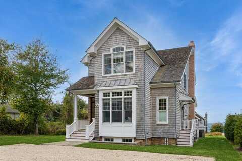 938 Sound Shore Road, Jamesport, NY 11947