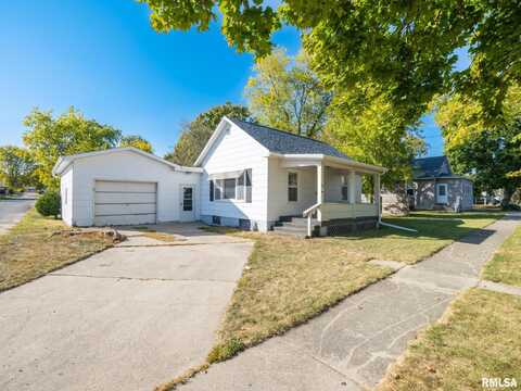 105 N GREEN Street, Roanoke, IL 61561