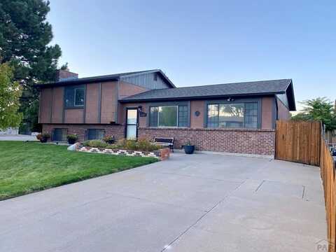 3321 Gem Dr, Pueblo, CO 81005