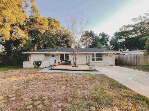 3726 Tom Lane Dr, Pensacola, FL 32504