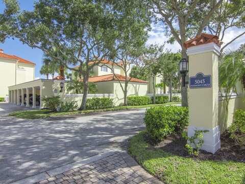 5045 Harmony Circle, Vero Beach, FL 32967