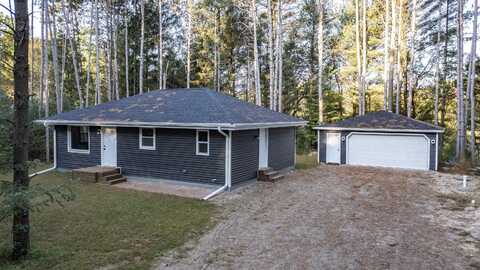 N1959 VIRGINIA Drive, WAUPACA, WI 54981