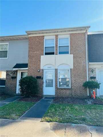 1521 Darren Circle, Portsmouth, VA 23701