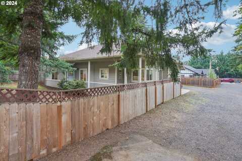 230 W HOLLEY RD, Sweet Home, OR 97386