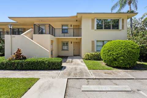 2900 SW 22nd Circle, Delray Beach, FL 33445