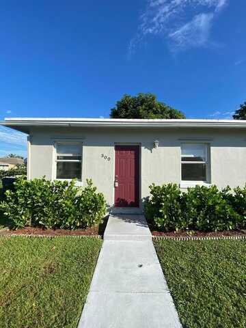 300 Jennings Avenue, Greenacres, FL 33463