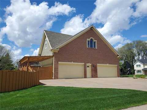 1272 Bucher Avenue, Shoreview, MN 55126