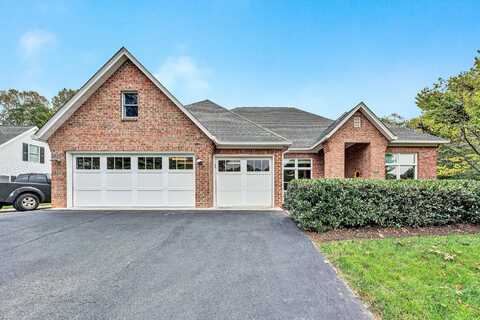 146 Cambridge CT, Hardy, VA 24101