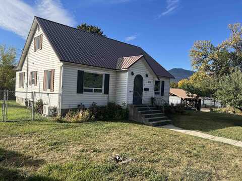 616 E Astor Ave, Colville, WA 99114