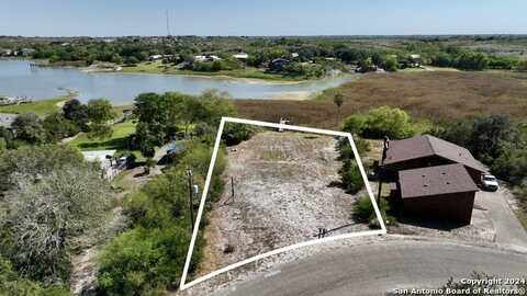 781 Carmel Dr, Sandia, TX 78383