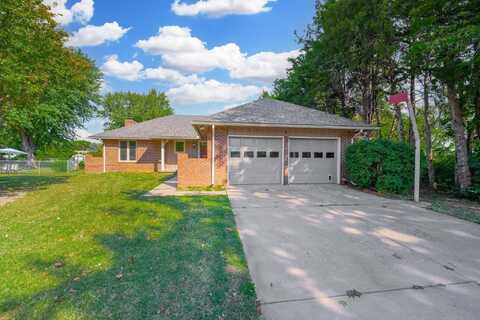 5 Breeze, Valley Center, KS 67147