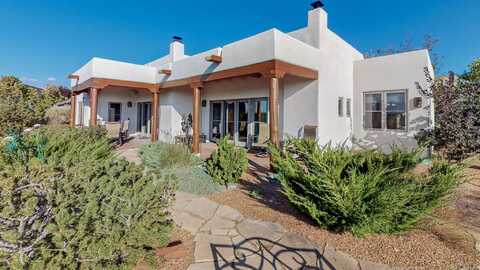 3 W Calle Suerte, Santa Fe, NM 87507