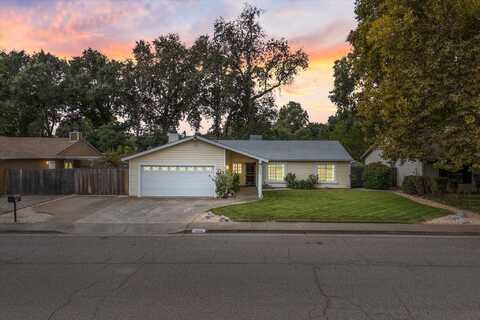 7078 Creekside Street, Redding, CA 96001