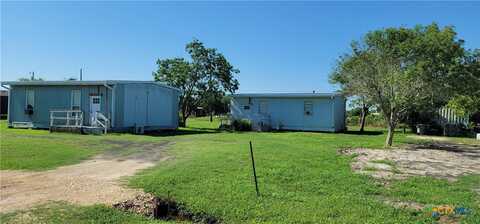 601 W Oakland Avenue, Seadrift, TX 77983