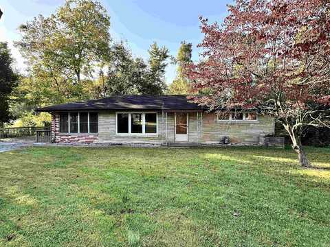 8201 Spry Road, Evansville, IN 47715