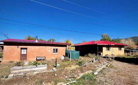 804 Camino Anglada, Taos, NM 87571