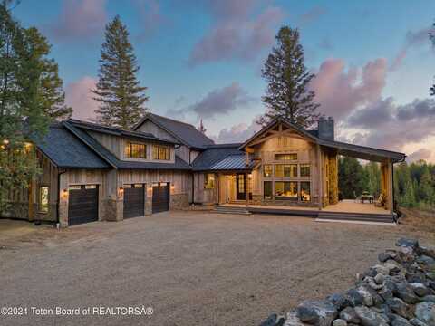 10800 KNIGHTS Way, Tetonia, ID 83452