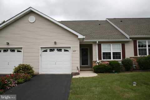 327 JEFFERSON COURT, ROYERSFORD, PA 19468