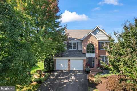 10802 CRIPPEN VALE COURT, RESTON, VA 20194