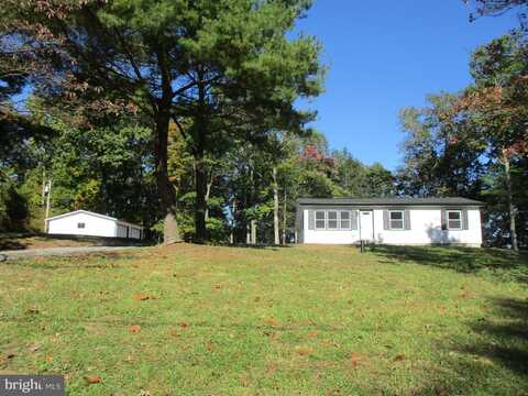 983 CONSERVATION DRIVE, HEDGESVILLE, WV 25427