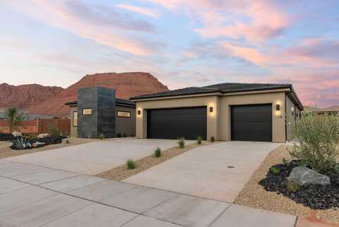 138 N Arrowhead LN, Ivins, UT 84738