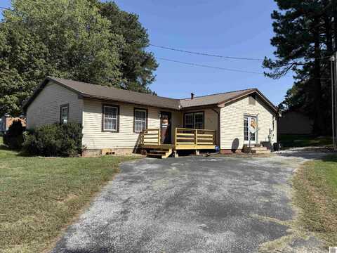 210 Hillwood St., Eddyville, KY 42038