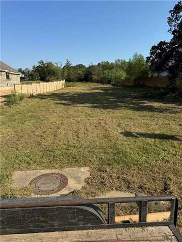 2968 Boxelder Drive, Bryan, TX 77807