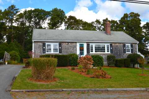 60 Hemlock Lane, South Dennis, MA 02660