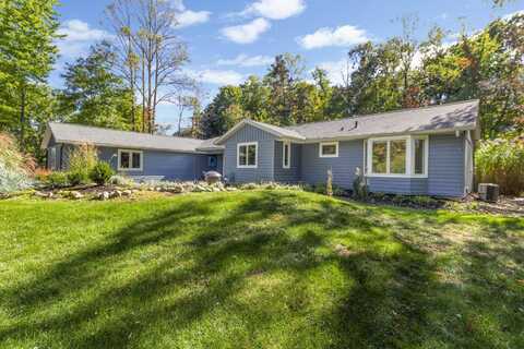 4694 Heather Hills Road, Akron, OH 44333