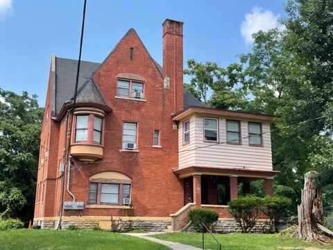 850 Hutchins Avenue, Cincinnati, OH 45229