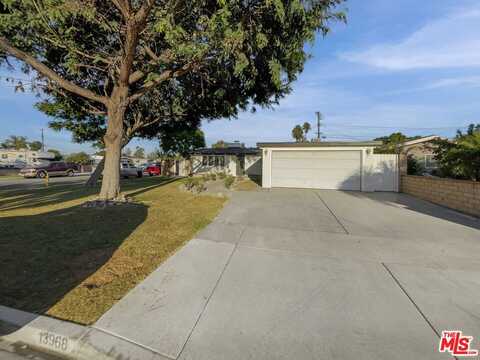 13968 Plume Dr, La Mirada, CA 90638