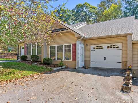 64 Aberdeen Drive, Arden, NC 28704