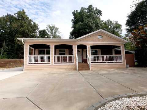 2721 Dora Drive, Charlotte, NC 28215