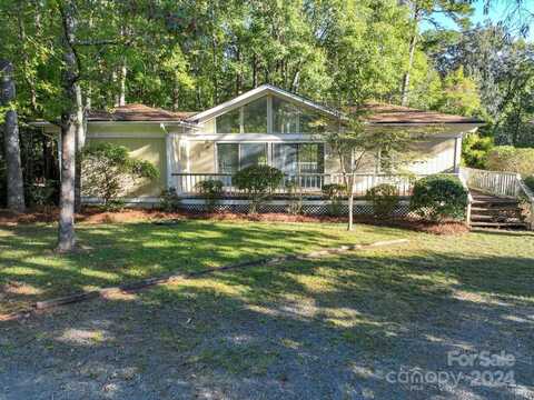 173 Delwood Court, Mount Gilead, NC 27306