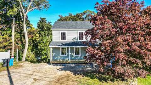 2 Bluff Road West, Ledyard, CT 06335