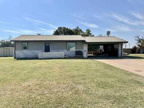 401 S Cedar Ave, Pond Creek, OK 73766