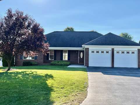 36 LYNN CIR, STUARTS DRAFT, VA 24477