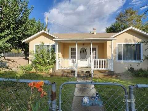 137 E Payne St, Independence, CA 93526