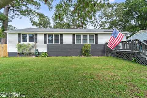 512 Woodhaven Drive, Jacksonville, NC 28540